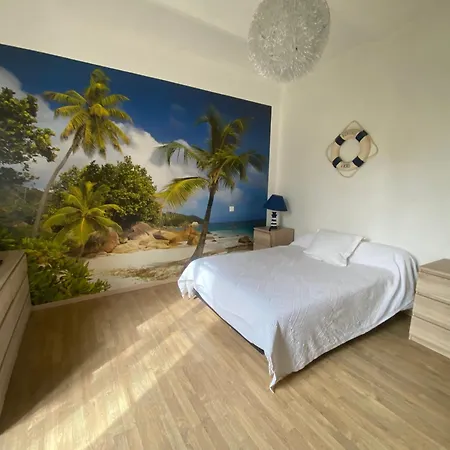 Le Cadeau Bleu, Duplex En Cévennes Hébergement de vacances La Grand'Combe