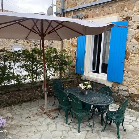 Le Cadeau Bleu, Duplex En Cevennes בית נופש